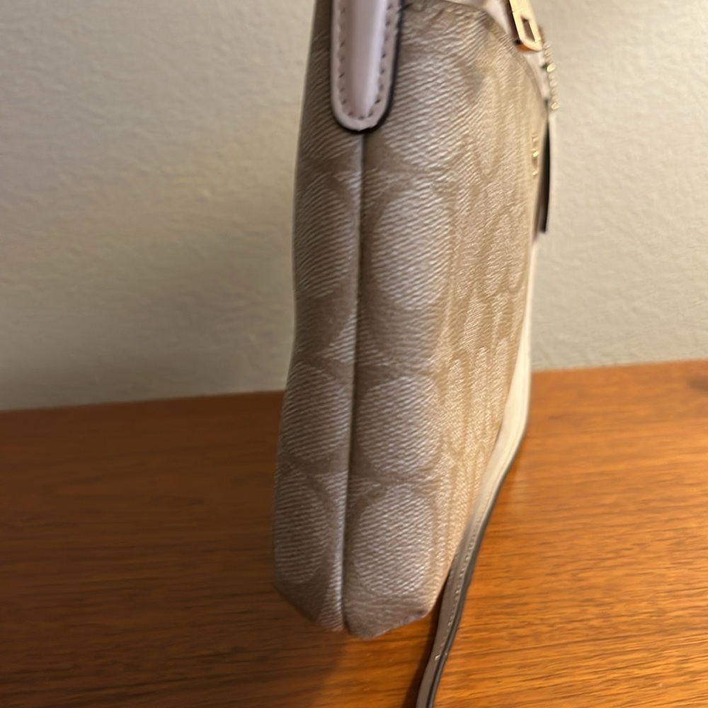 Coach East West pop out pouch Leather Crossbody - Picture 6 of 11